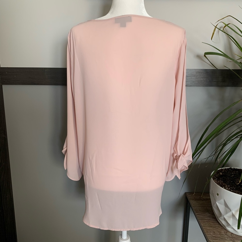 BOLD ELEMENTS pale pink slit sleeve v-neck size L - Picture 6 of 14